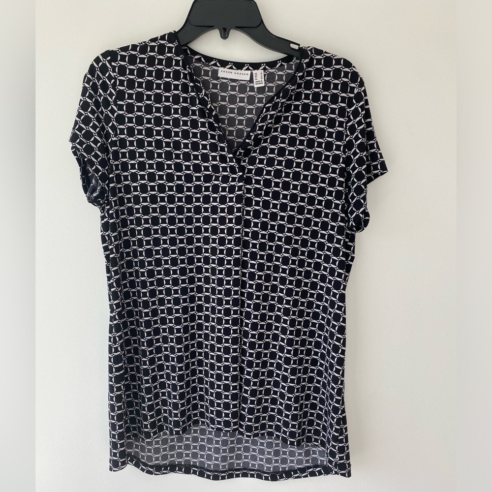 Susan Graver liquid knit short sleeve blouse